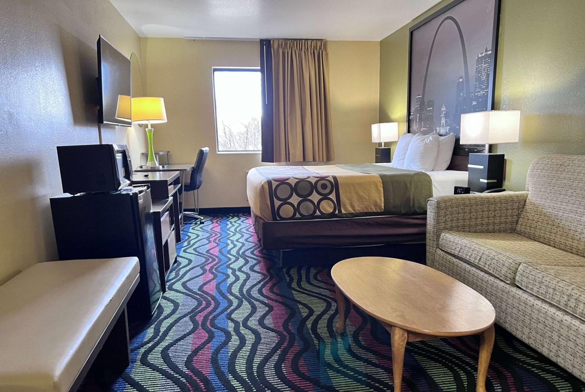 Super 8 By Wyndham Farmington Hotel Exterior photo